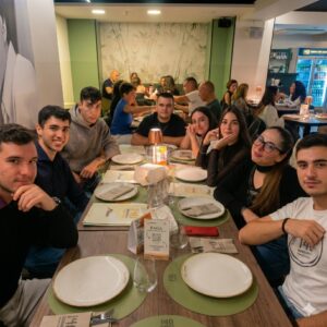 Tavolata di amici a cena nella spaghetteria 140 Grammi Pessina in Via Pessina a Cagliari